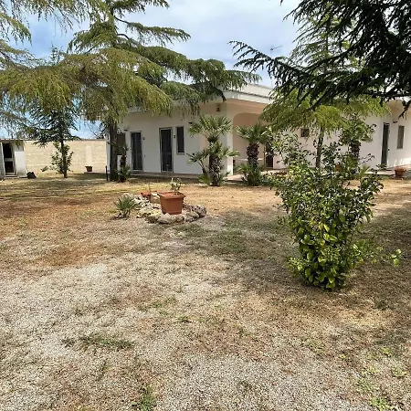 Nadia Con Giardino Monteroni di Lecce